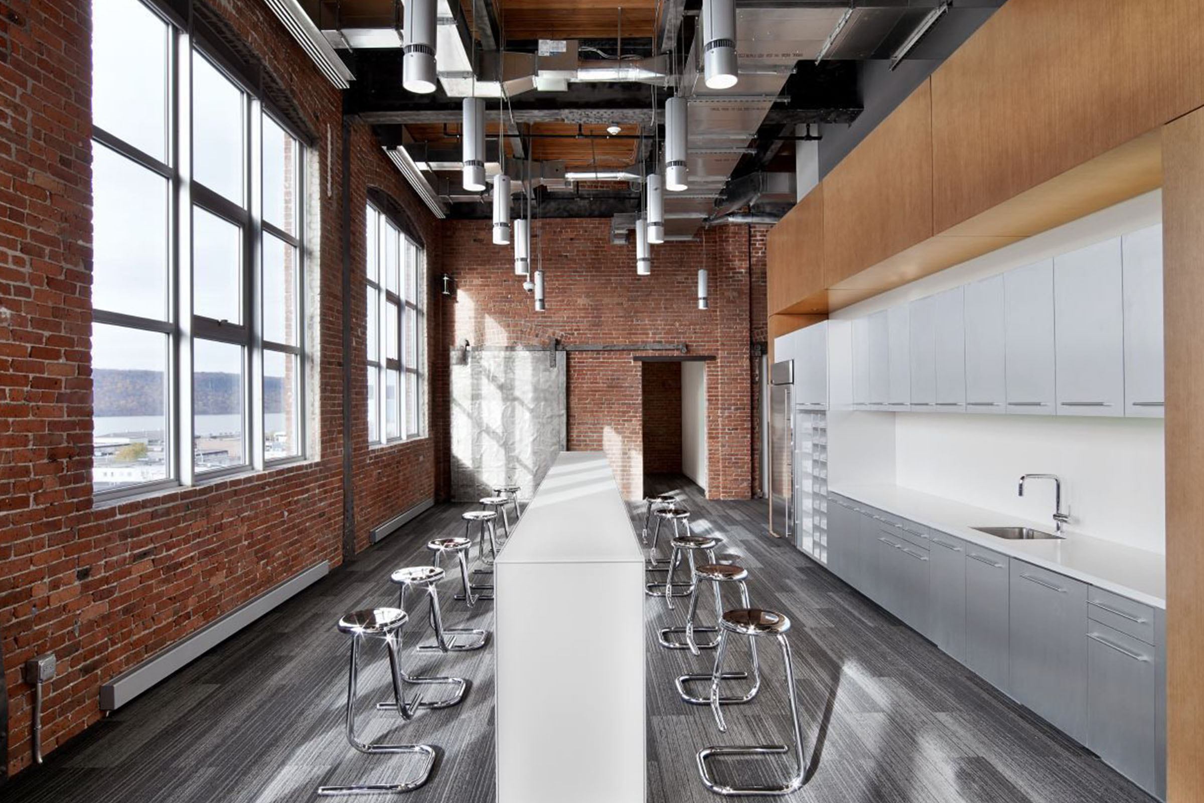 Haworth_Patterns & K700 Stools_preview Brooks Corning